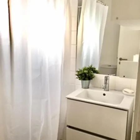 With 2 Bedrooms In Sao Martinho Do Porto, With Furnished Terrace An... 아파트 알코바카